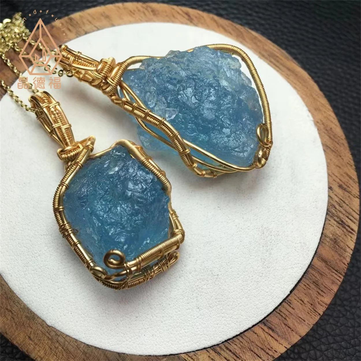 Kindfull Natural Gemstone Healing Crystal Stone Aquamarine Rough Stone Crystal Pendants for Gifts