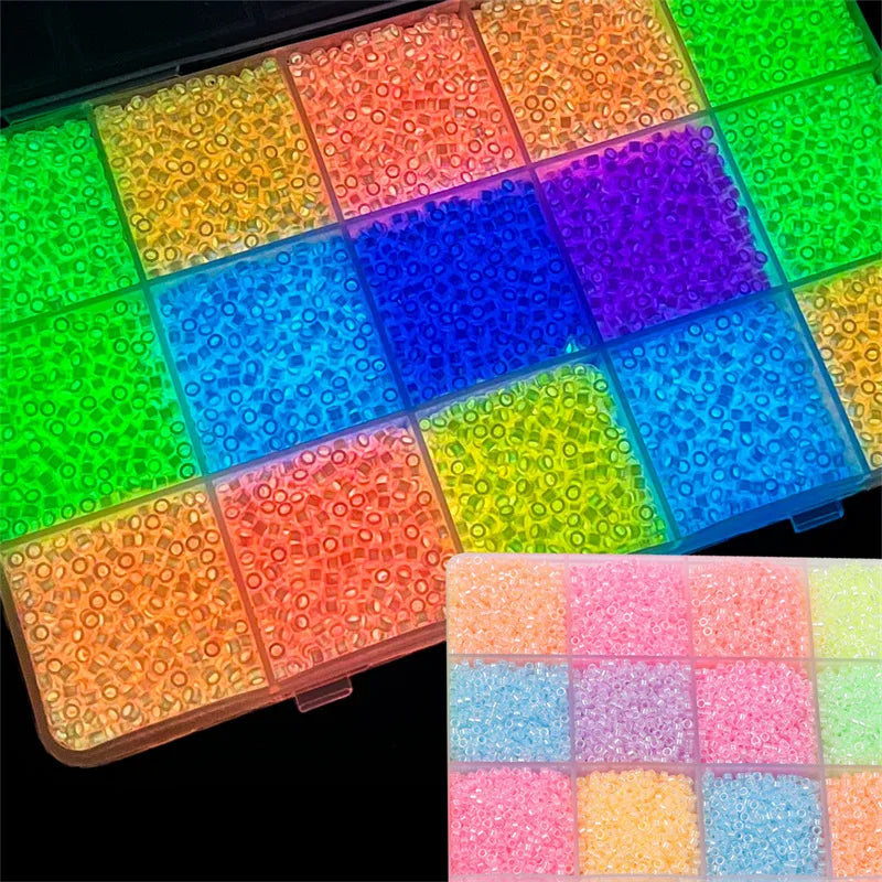 2025 Crystal Wholesale Luminous Glass Seed Round Beads Machine Embroidery
