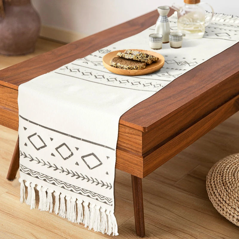 Wholesale Hotel Bed Runner White Cotton Woven Handmade Geometric Printed Fancy Party Wedding Decoration Long Boho Table Runner