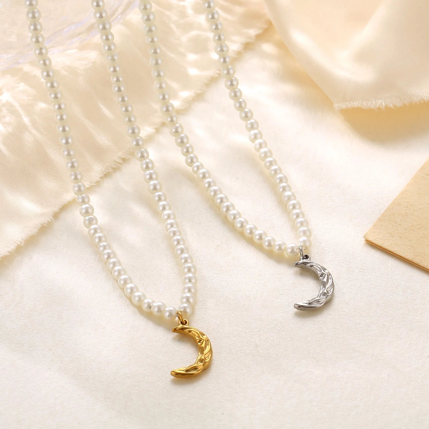 Boho Style Imitation Pearl Chain Necklace 18K PVD Gold Plated Fashion Stainless Steel Rose Moon Pendant Necklace for Women Gift
