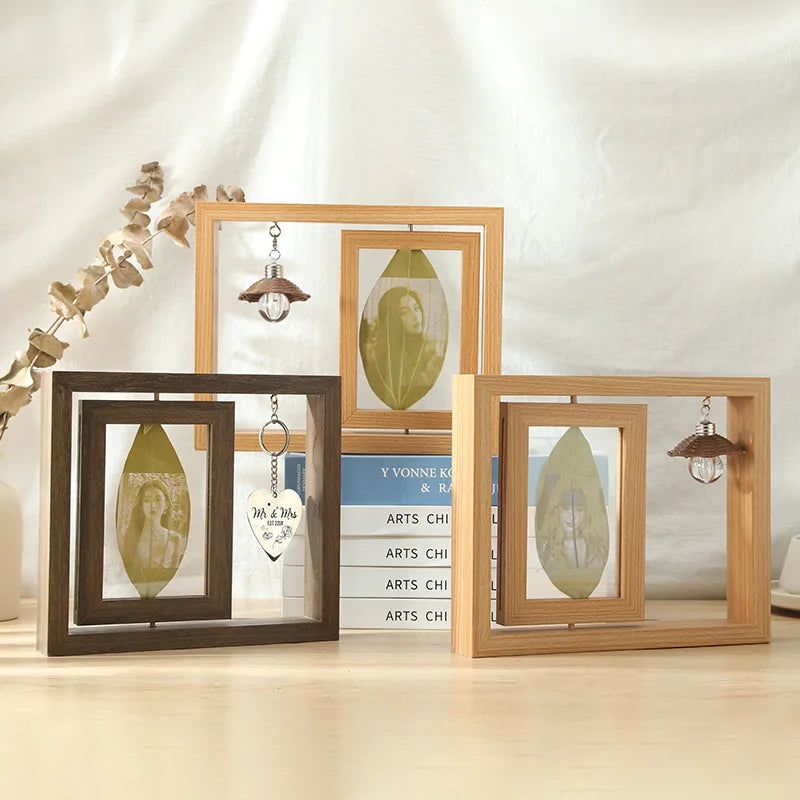 Wholesale Cute Double-Sided Multi-Size Photo Frames with Rotating Hook and Light Bulb Simple Style for Specimen Collection