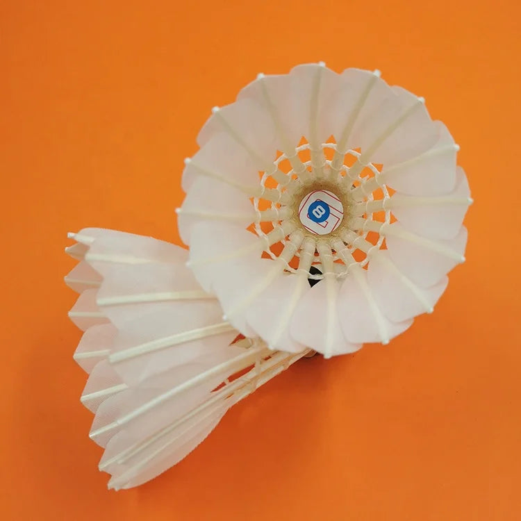 Badminton World Federation Approved Badminton Shuttlecock Best Price BWF Badminton Shuttlecock for Sport Training / Competition
