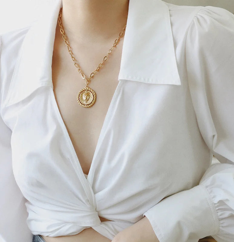 Vintage Gold Plated Tarnish Free Stainless Steel Crescent Charm Medallion Pendant 3d Lion Head Layered Necklace