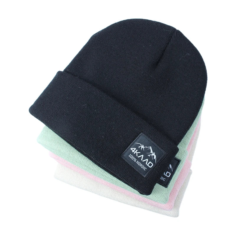 Unisex Warm Outdoor Ski Running Knitted Beanie With Woven Label