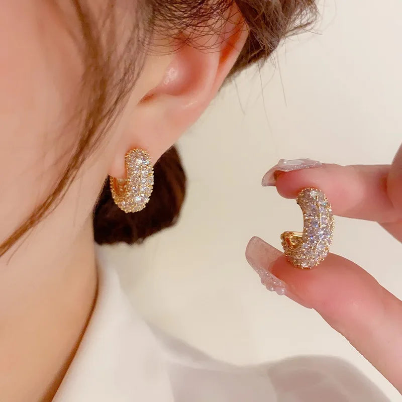 Ultra Sparkling Elegant High-End Style Micro Pave Earrings Unique Niche Design Fashionable Copper Hoop Earrings for Socialite