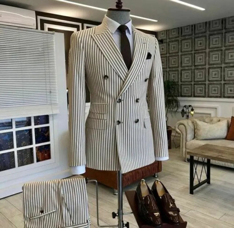 Business Men Suits Tailor-Made 2 Pieces Stripe Mens Tuxedos Peaked Lapel Double Breasted Blazer Business Wedding 2 Pieces