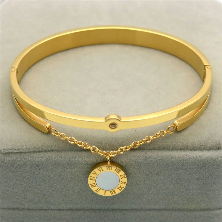 Wholesale New Stainless Steel Zircon Diamond Roman Numeral Black White Shell Pendant Bracelets & Bangles