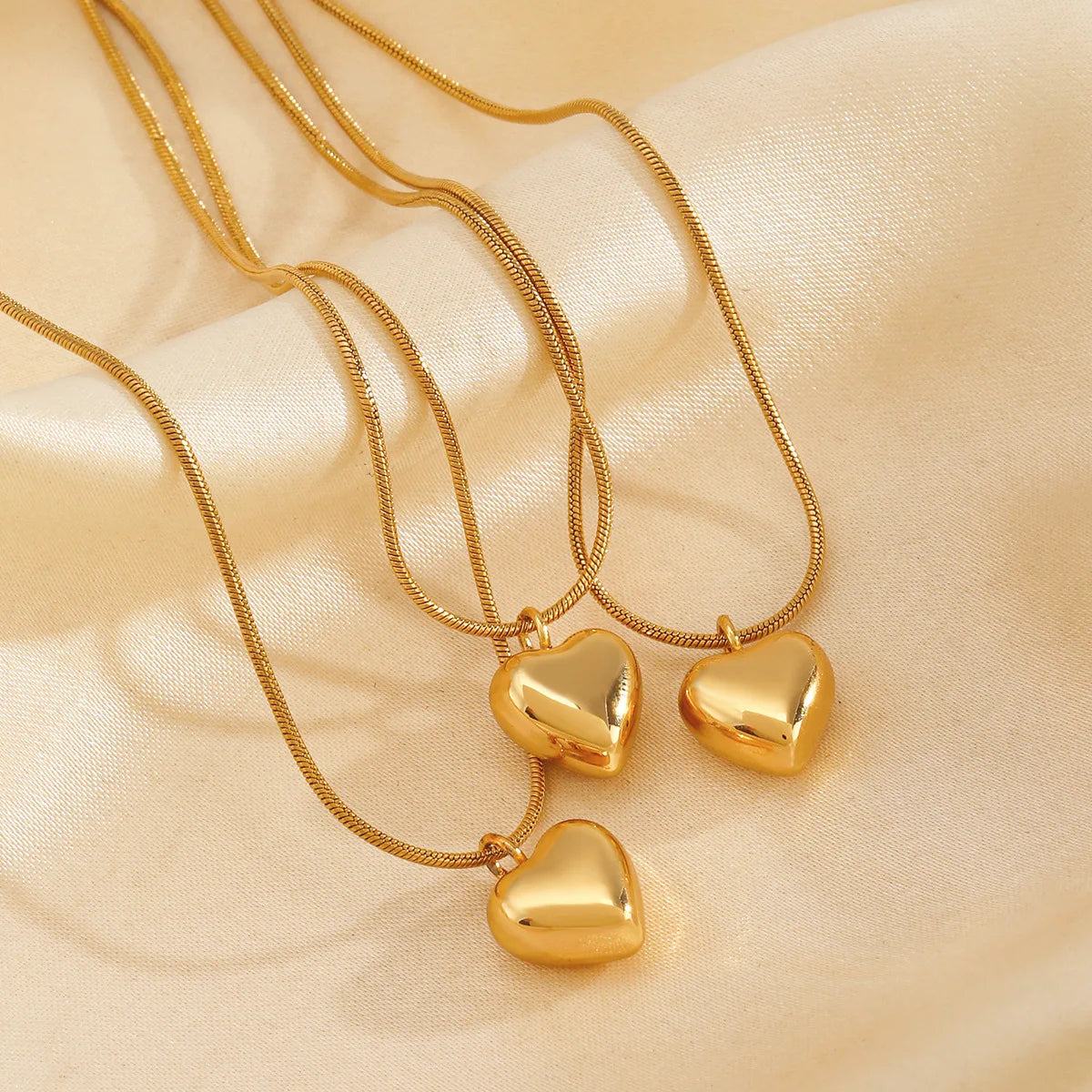 Hot Selling Valentine's Day Heart-shaped Fashion Popular Simple Jewelry Necklace for Women