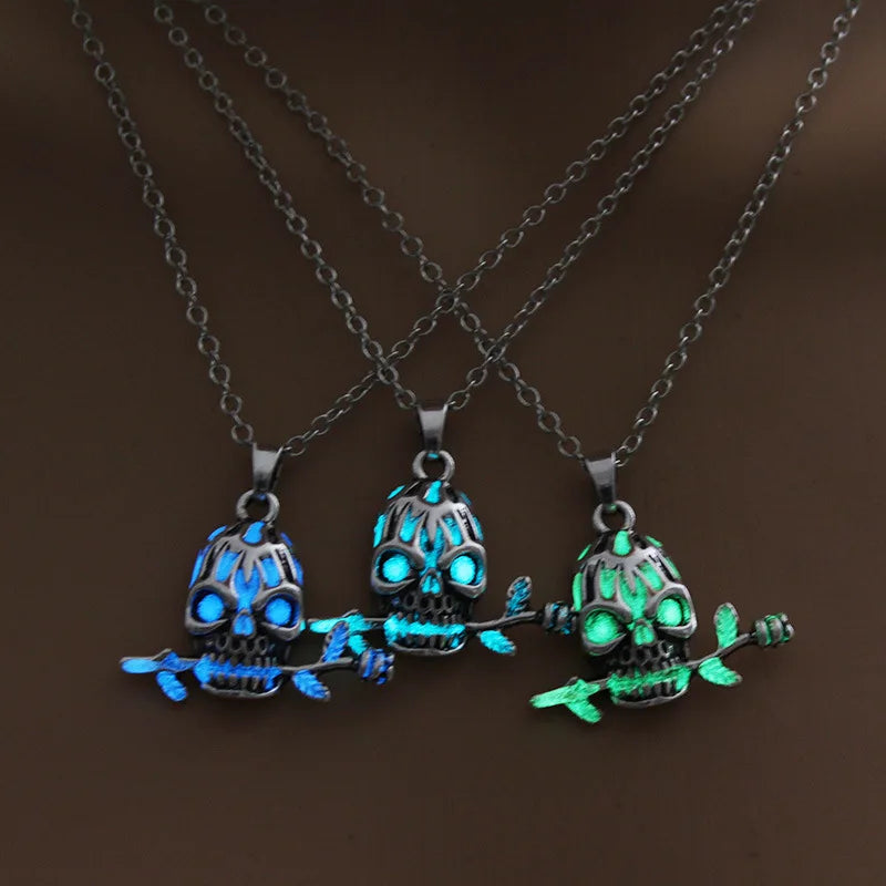 Luminous Light in the Dark Rose Shaped Pendant Necklace Personality Skull Necklace for Women Jewelry