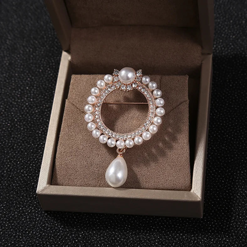 High-end Crystal Diamante and Imitation Pearls Flower Jewelry Brooch Pins Women Wedding Bouquets