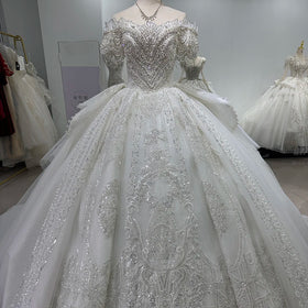 White Off the Shoulder Wedding Dresses Luxury Beading Applique Sleeveless Backless Bridal Ball Gowns Xs009