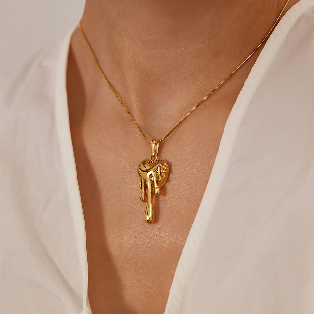 BASQUESUN Factory Wholesale  European and American Stainless Steel lava Heart Fashion Niche Versatile Design Ins Style Necklace