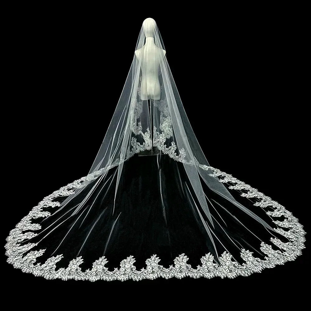 QUEENS GOWN Factory Hot Sell Elegant Chantilly France Lace Wedding Veil Simple Ivory  Applique Tulle Bridal Veil