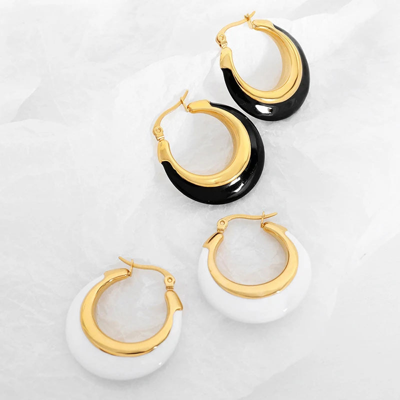 Personalized Retro Style Circle Shaped Black and White Enamel Huggie Earrings Stainless Steel Jewelry