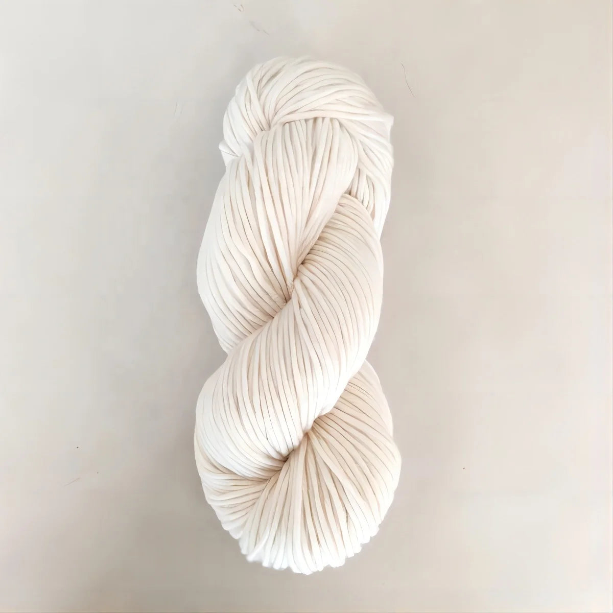 Lotus Yarns Pure Cashmere Aran Yarn 91m/55gram Natural White Color High Quality Hand Knitting Yarn for Hand Dye
