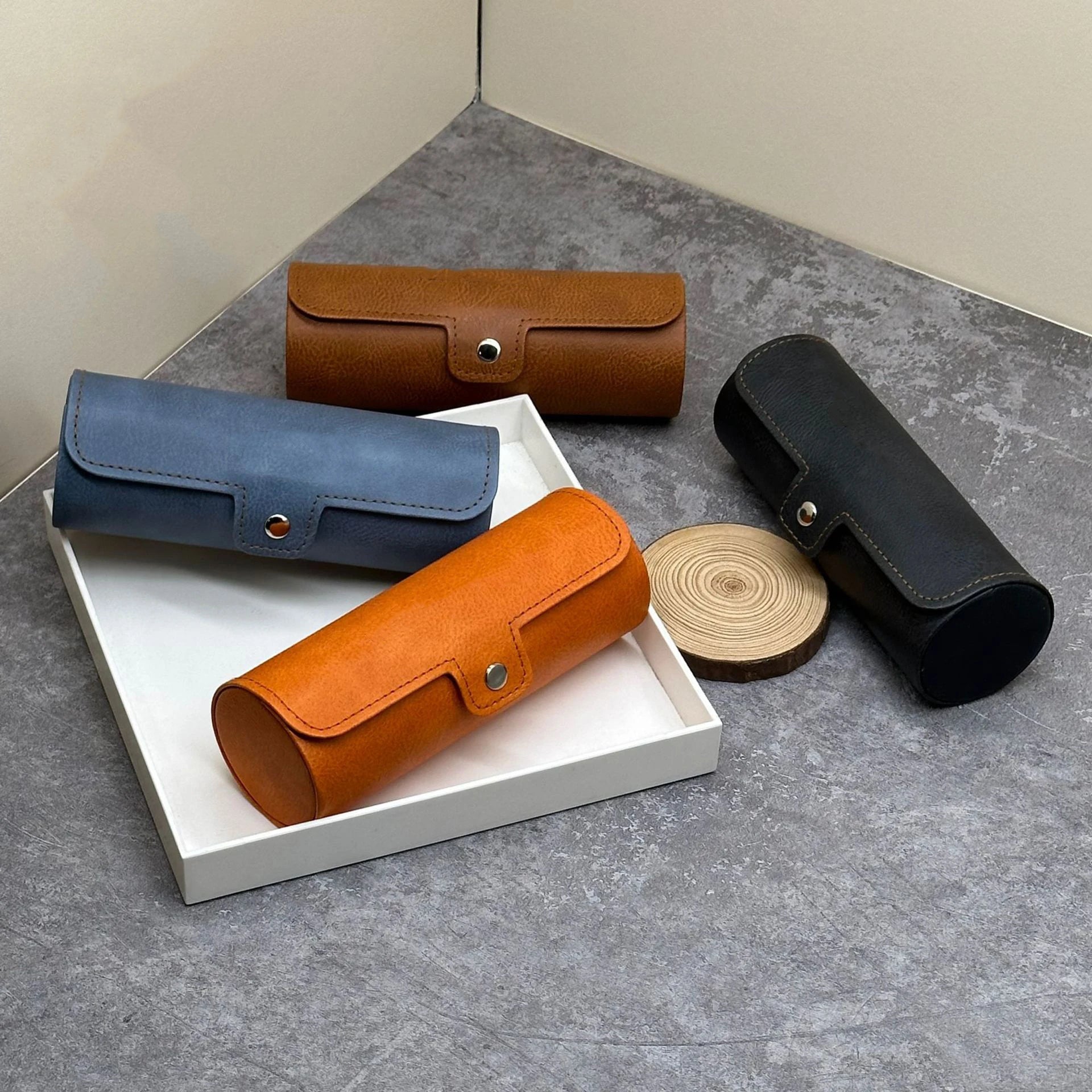 High Quality PU Glasses Case Custom Logo Stress Resistance Sunglasses Case Fashion Snap Button Cylindrical Leather Glasses Case