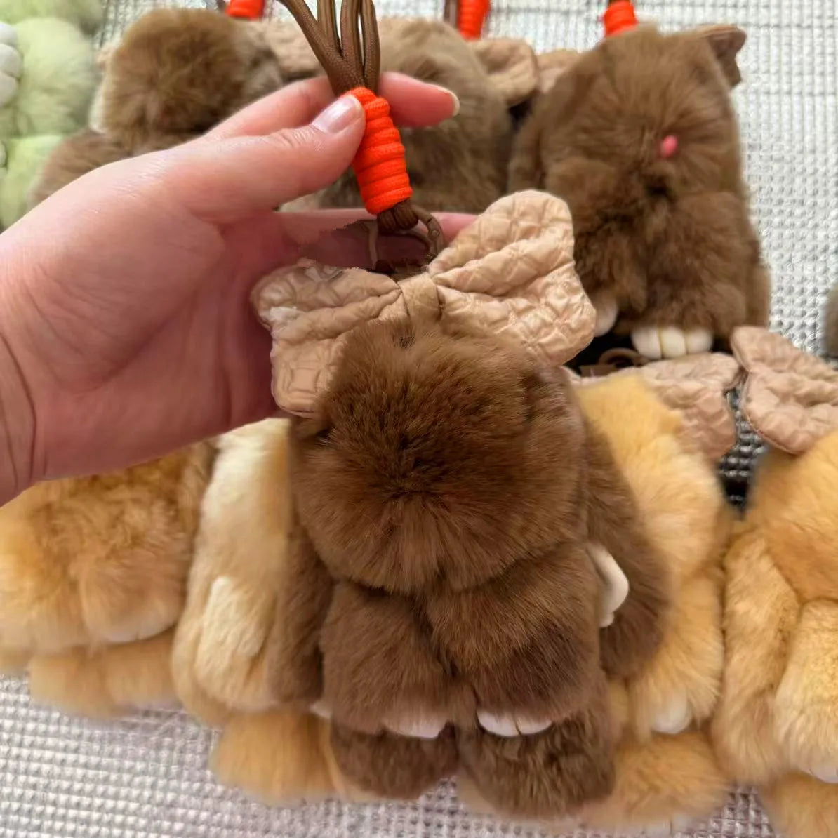 Real Rabbit Fur Bunny Doll Plush Toy Keychain 15cm Soft Cute Pom Pom Fluffy Bunny Keychain Easter Leopard Pink Rabbit Pendant MegaBDM