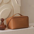 Custom OEM ODM PU Leather Cosmetic Bags Makeup Organiser  Beach Travel Makeup Bag with Zip for Women Girls Storage