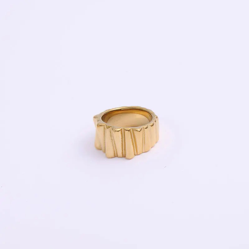 High End 18K Gold Plated Chunky Wrinkle Chunky Band Rings for Women Stainless Steel Jewelry