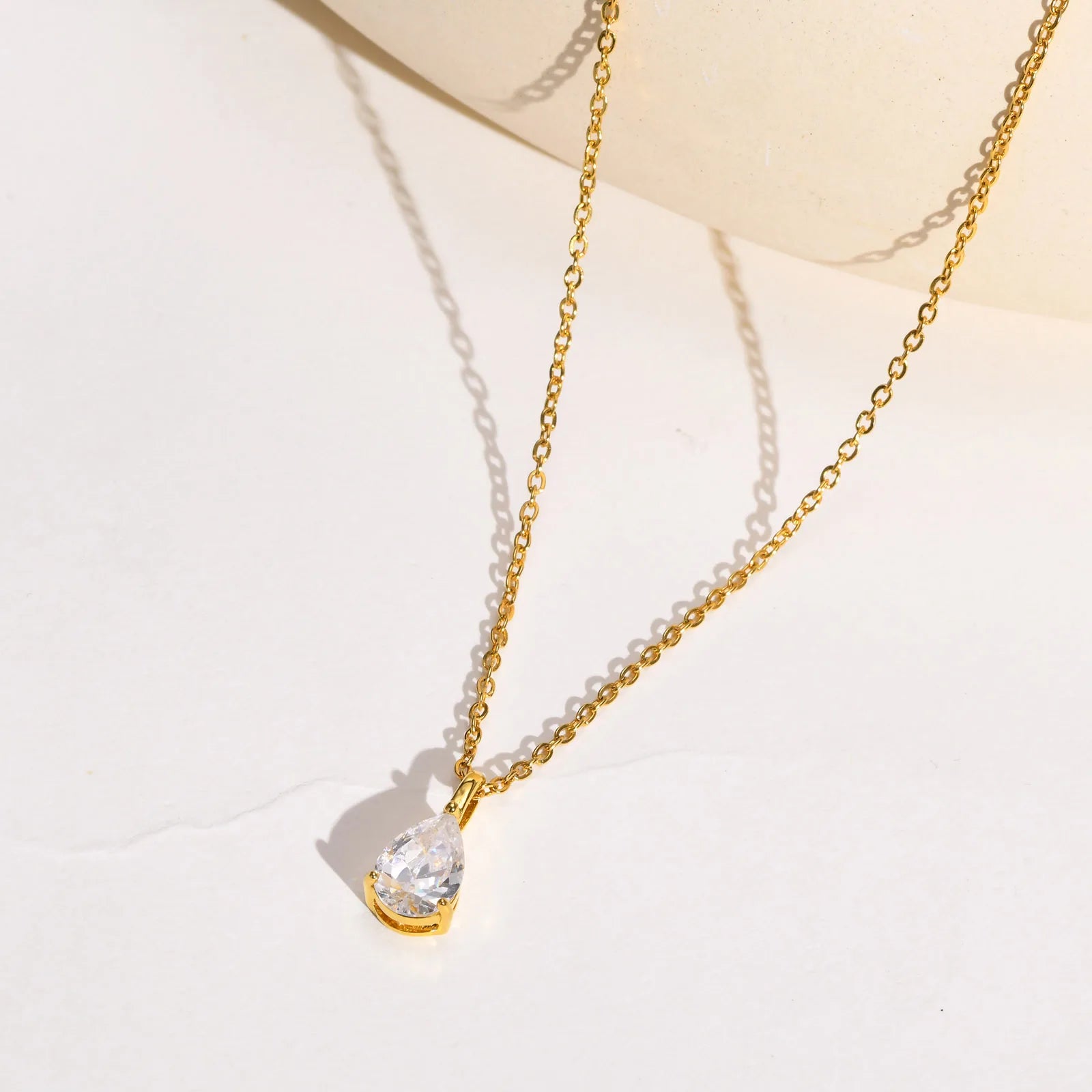 Wholesale Jewelry Necklace Stainless Steel 18k Gold Plated Waterproof Claw CZ Water Drop Necklace for Women