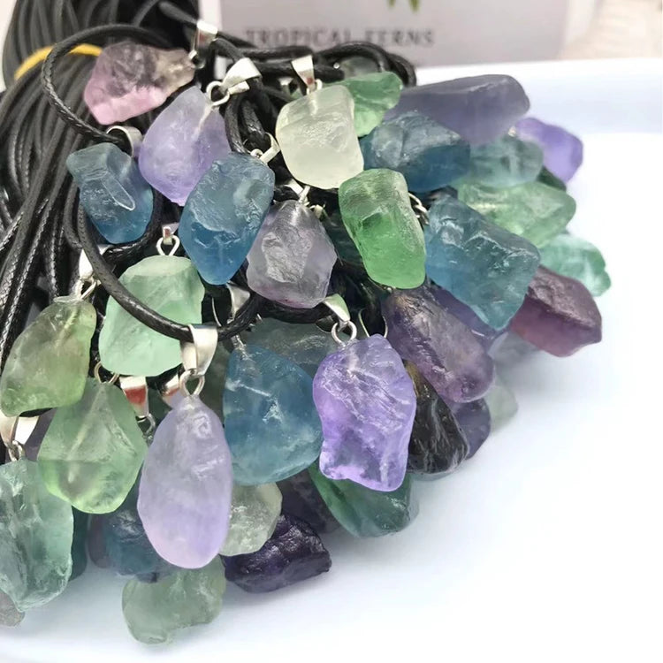 Natural Crystal Fluorite Raw Stone Pendant Necklace Natural Druzy Quartz Gemstone Pendant Necklace for Women and Men
