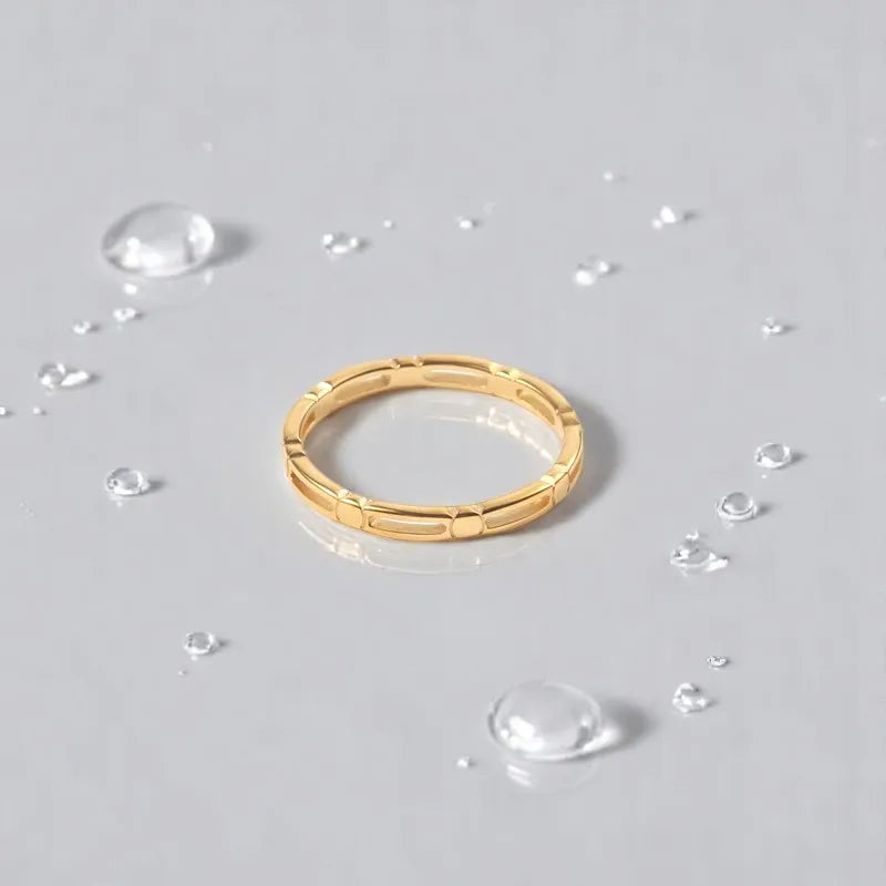 Dainty Stainless Steel Anillos Non Tarnish Fashion Simple Hollow Ring Permanent 18k Gold Plated Wholesale Jewelry for Women