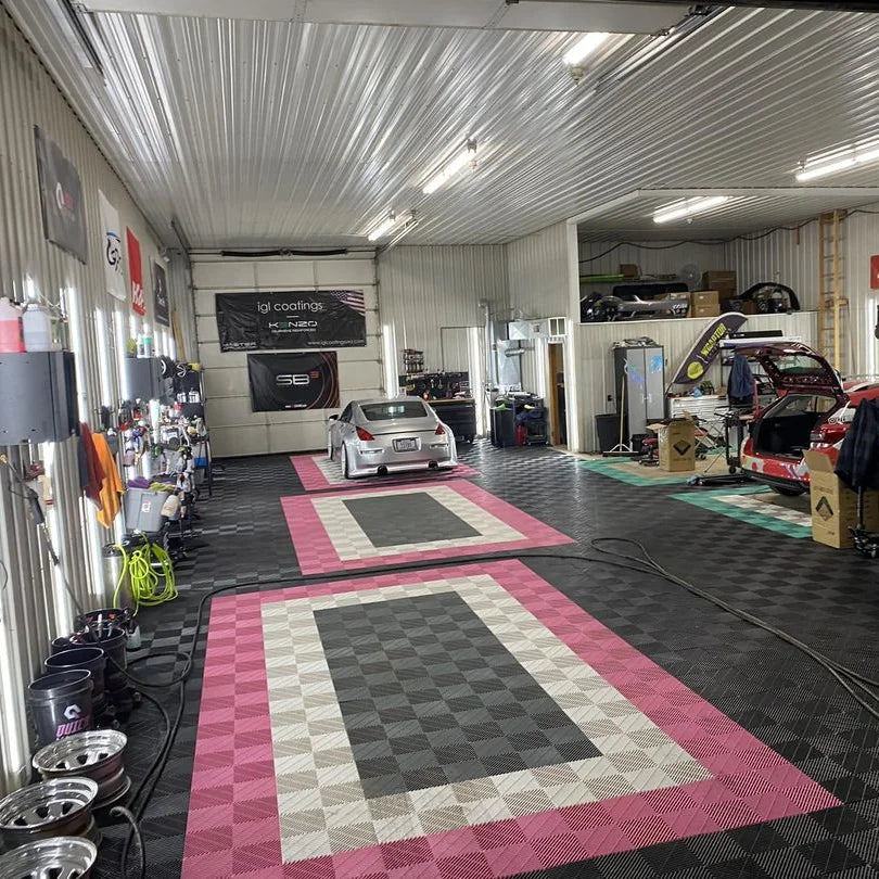 CE Certified PP Interlocking Garage Floor Tiles-Waterproof Eco-Friendly Vinyl Flooring Click Lock for Indoor Use Villa Car Wash
