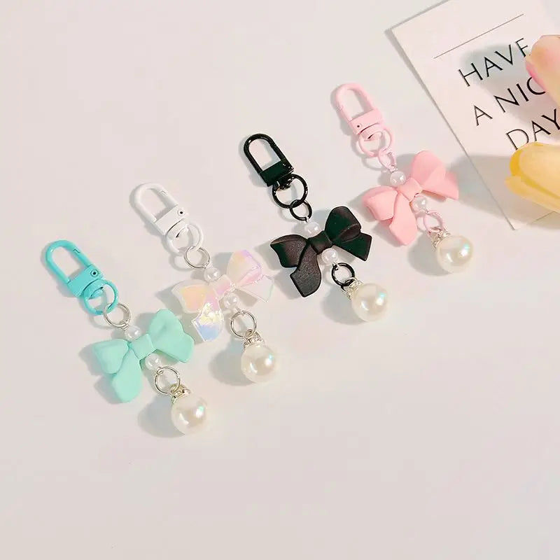 Creative Couple Gift Fashion Pearl Candy Bowknot Keychain Pendant for Girls Backpack Keyring Charm Headphone Case Accessories
