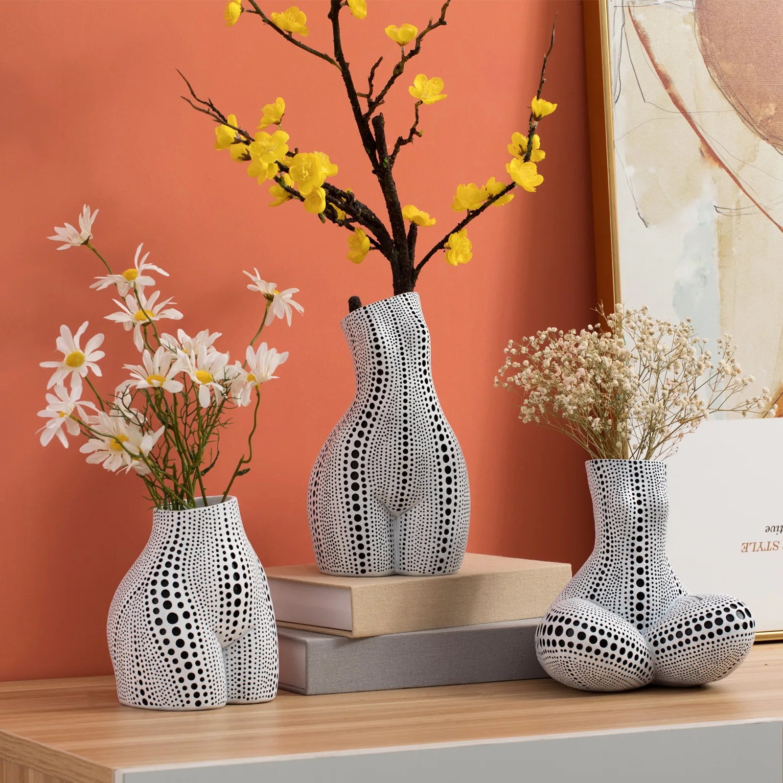 INS Nordic Style Hand Painting Dotted Flower Vases Modern Home Crafts Creative Resin Body Vase Dried Flower Desktop Decor