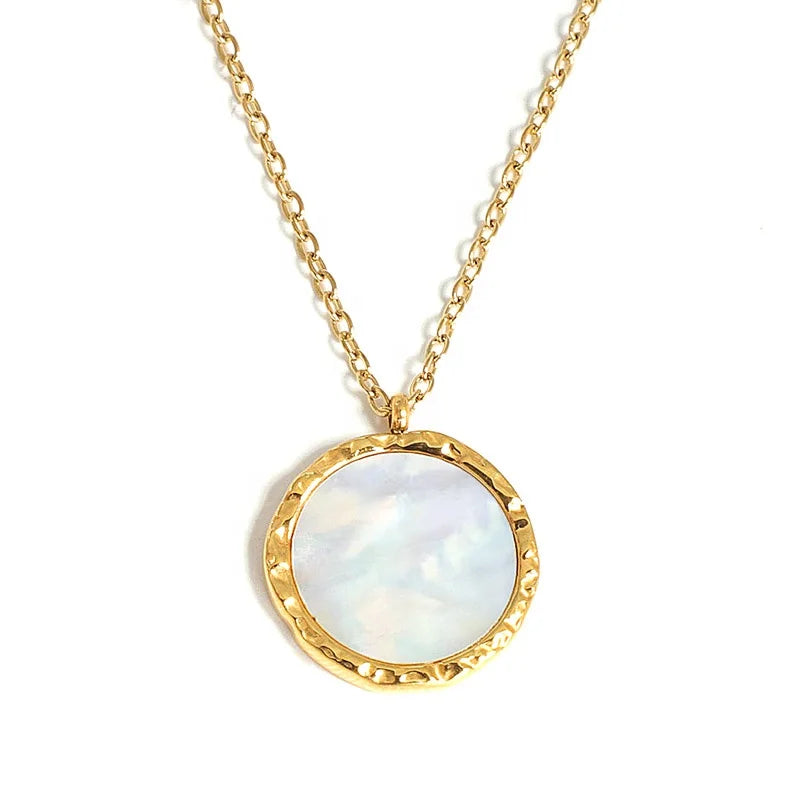 MICCI Hot Sell 18k Gold Plated Stainless Steel Flat Hawaiian Beach White Cowrie Shell Necklace With Shell Puka
