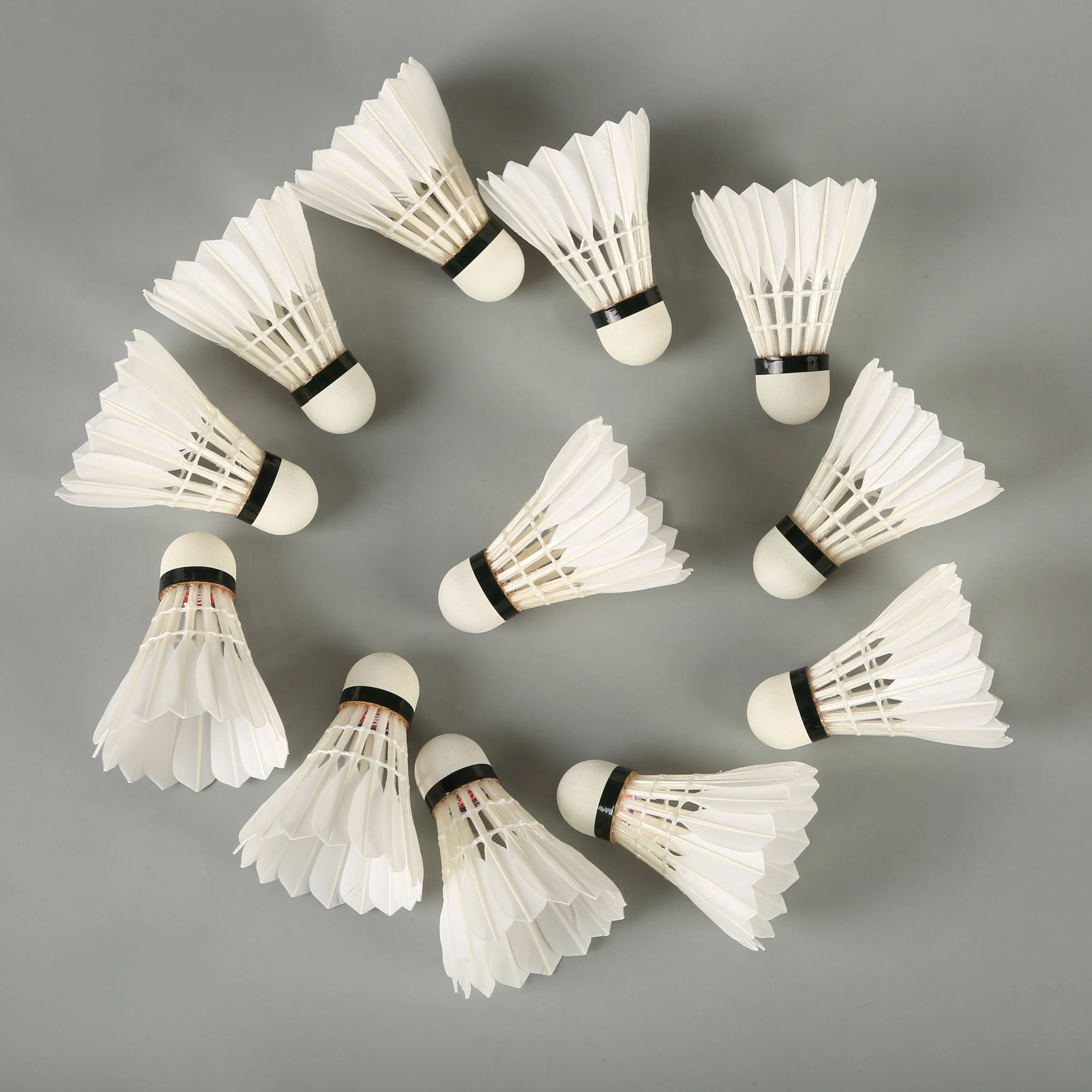 Retail Original Goose Feather Badminton Shuttlecocks Sandwich Corksandwich Cork BWF Level Ling Me 90 100 Dozens 74-79 5.0 12 A+