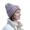 Customized Patched Logo Outdoor Warm Acrylic Knitted Winter Women Beanie Hats