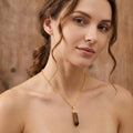 Classic Crystal Point Pendant Necklace Tiger's Eye Rose Quartz Hexagon Gold Plated Natural Stone Fashion Jewelry for Parties