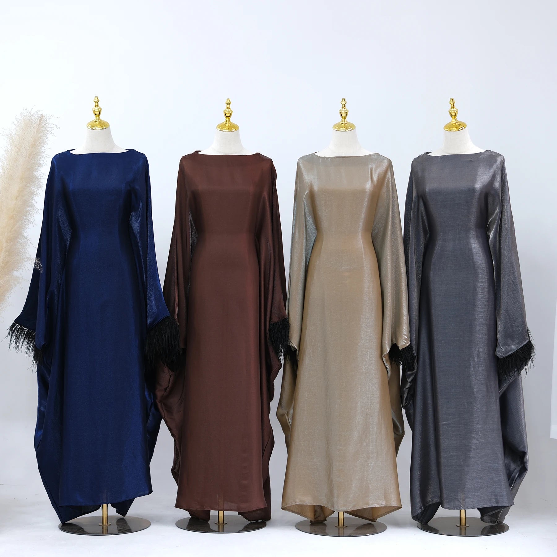 Traditional Muslim Clothing Women Abaya Dubai 2023 New Style Shinny Polyester Plus Size Women's Dresses Plain Abaya With Furs