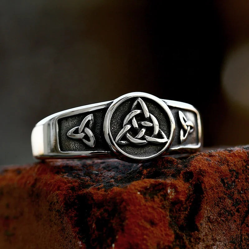 OAHLAN Custom Fashion Jewelry Rings Viking Celtics Knot Stainless Steel Ring for Men Wedding Band Promise Rings Size 7-13