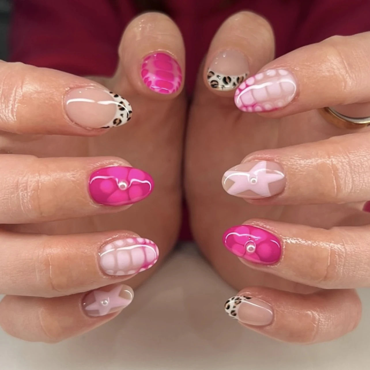Dropshipping Wholesale 3942 Bold Pink Leopard Print Unique Short Almond False Nail Press on Nail Artificial Fingernail Customize