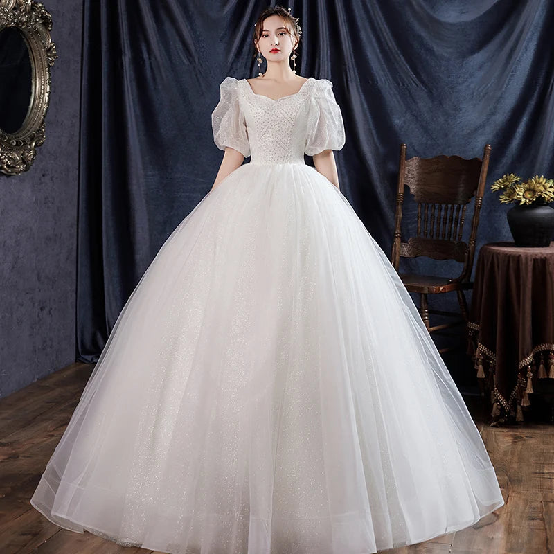 2021 French Style Sweetheart Puffy Sleeve Shinny Fabric Floor Length Plus Size Wedding Dress Bride Gown