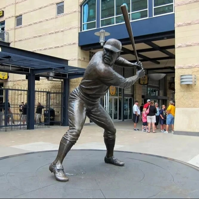 Modern Outdoor Bronze Baseball Player Sculpture Customizable Casting Statue