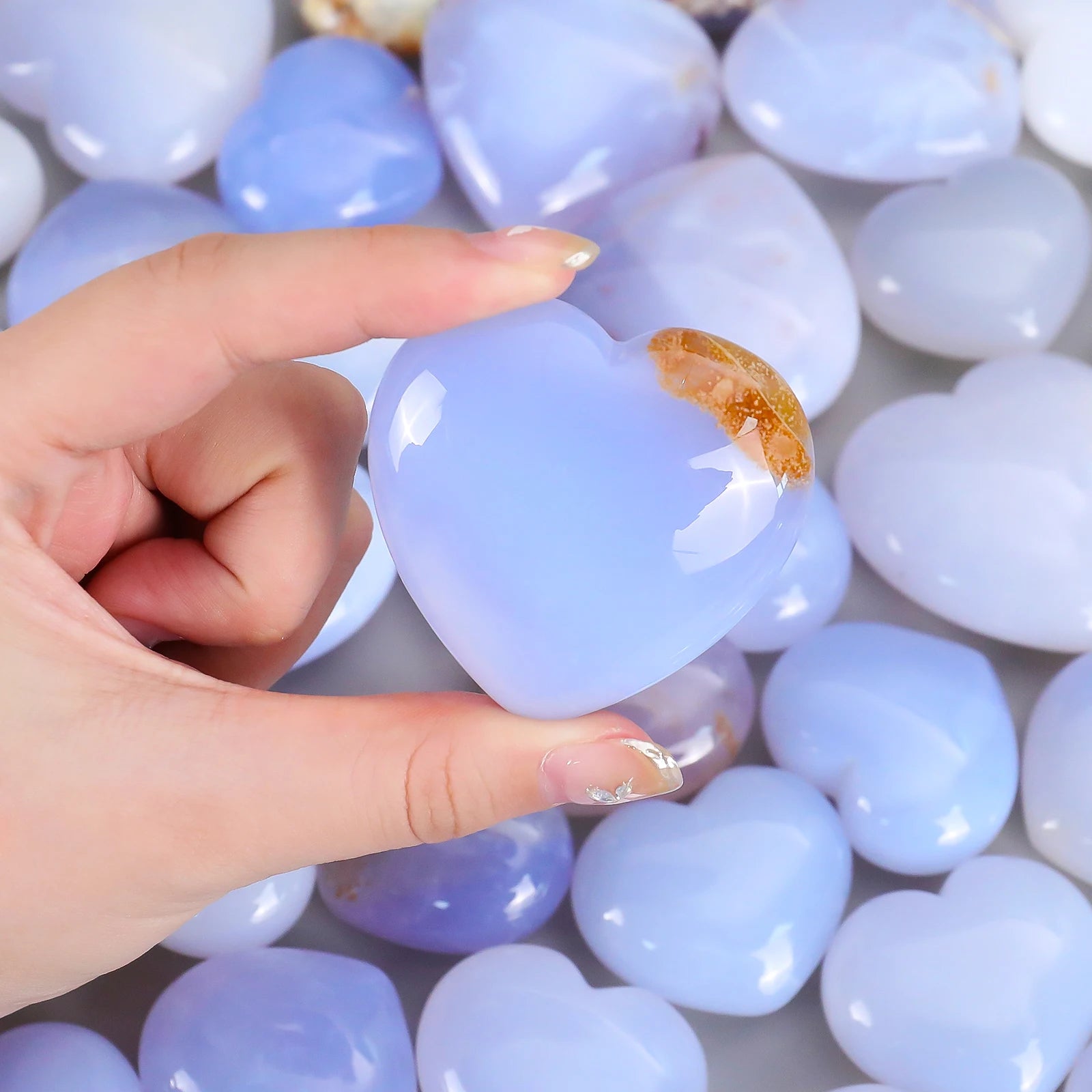 Blue Chalcedony Natural Crystal Stone Crafts Heart Gemstone Chalcedony Crystal Carving Healing Decoration Gifts Wholesale