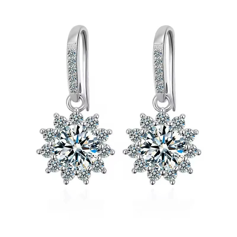 Luxury Women Jewelry 925 Sterling Silver 0.5ct Moissanite Flower Hook Earrings