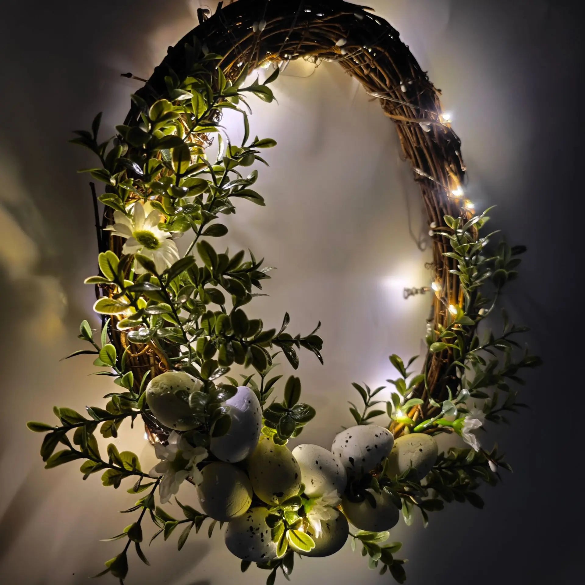 Hot Selling High-quality Handmade Simulation Flower Rattancircle Easter Door Hanging Decoration Bird Egg Wreath