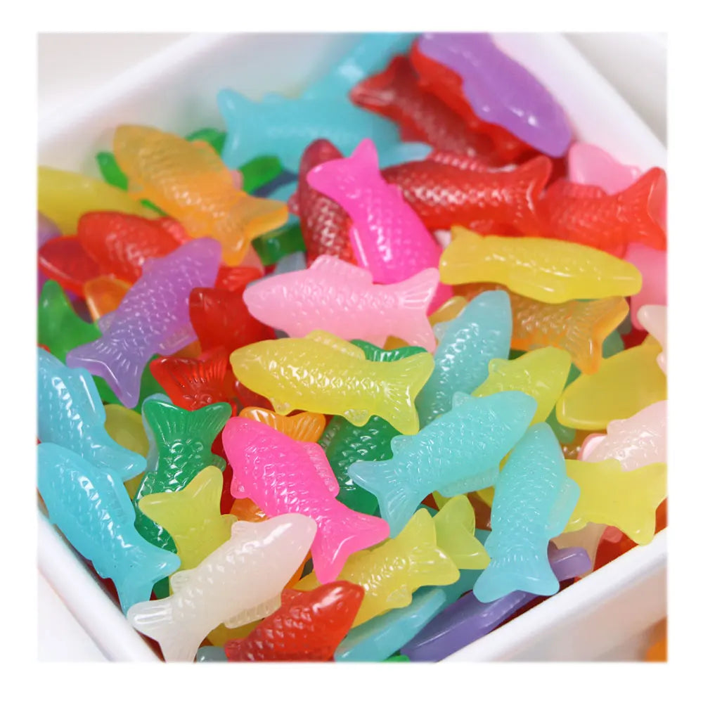 100pcs Mini Flatback Fish Cabochon 3D Miniature Fishes Doll House Cartoon Animals Accessories Kitchen Set Kids Gift