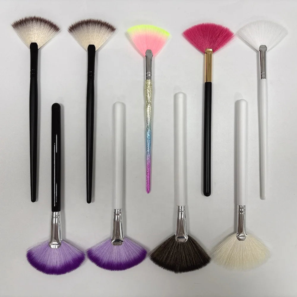 1pcs Fan Makeup Brush Surface Brushing Soft Hair Mask Brush Nylon Makeup Tool Soft Comfortable Durable Beauty Salon Skin Care
