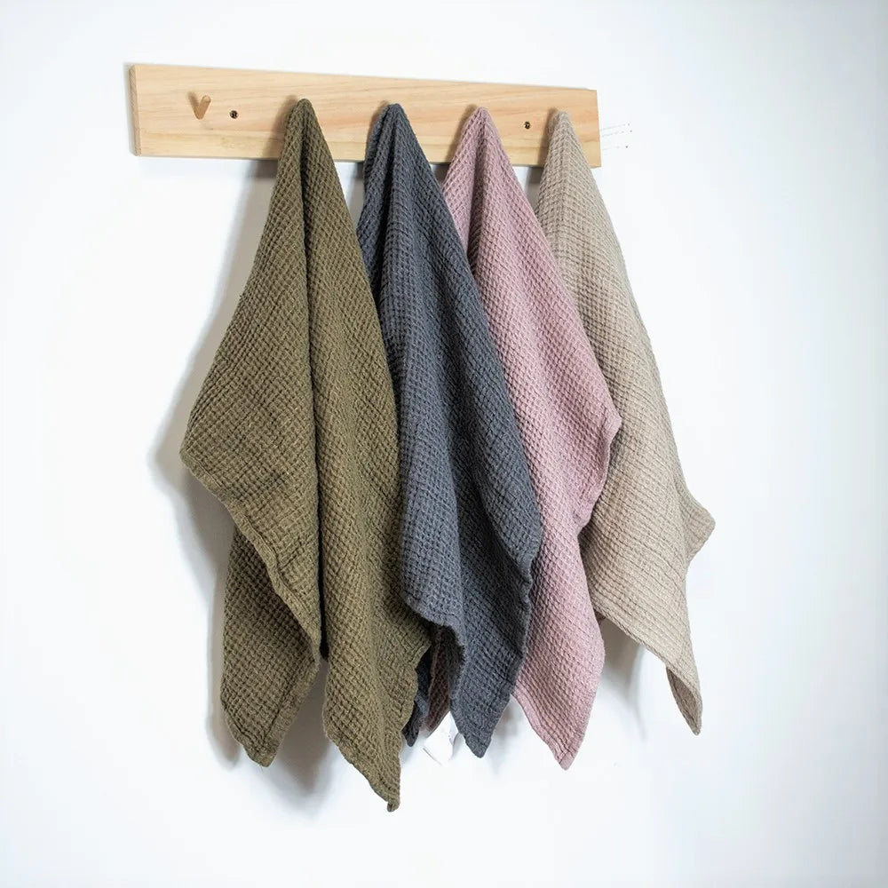 Army Green Organic Eco Friendly Sustainable Linen Sea Bath Hand Towel Waffle 100% Linen Waffle Bath Towel