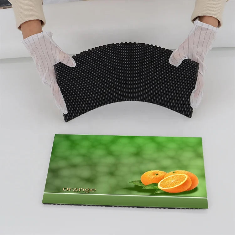 Indoor Outdoor Energy-Saving Full-Color Flexible LED Advertising Screen with Curved Design for Hospitals & Parks