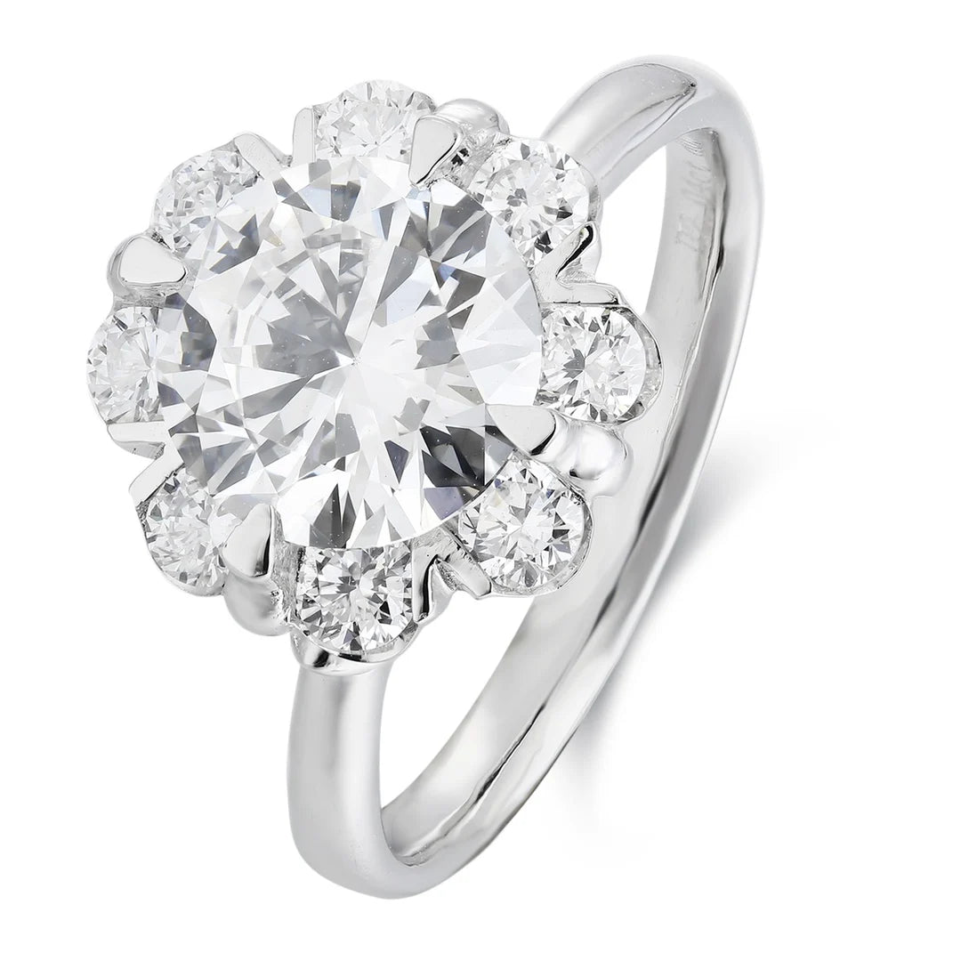 Classic Luxury Platinum Lab-Grown Diamond Round Brilliant Cut Diamond Color D for Certified Engagement Ring for Women