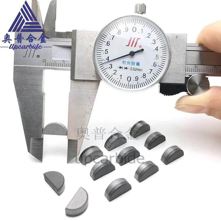 Customizable OEM Polycrystalline Diamond Compacts Tips 1304 PDC/PCD OD 13.5*4mm Haf Diamond Tips