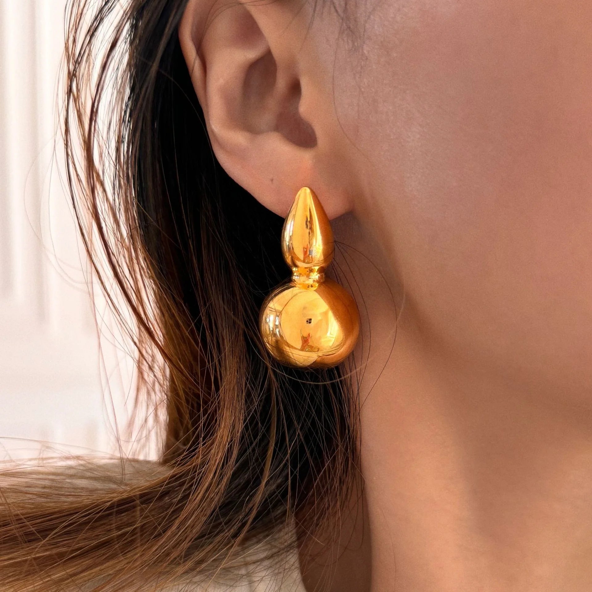 Wholesale Luxury Big Hollow Gourd Piercing Earrings Fashion Gold-Plated Stainless Steel Hypoallergenic Jewelry
