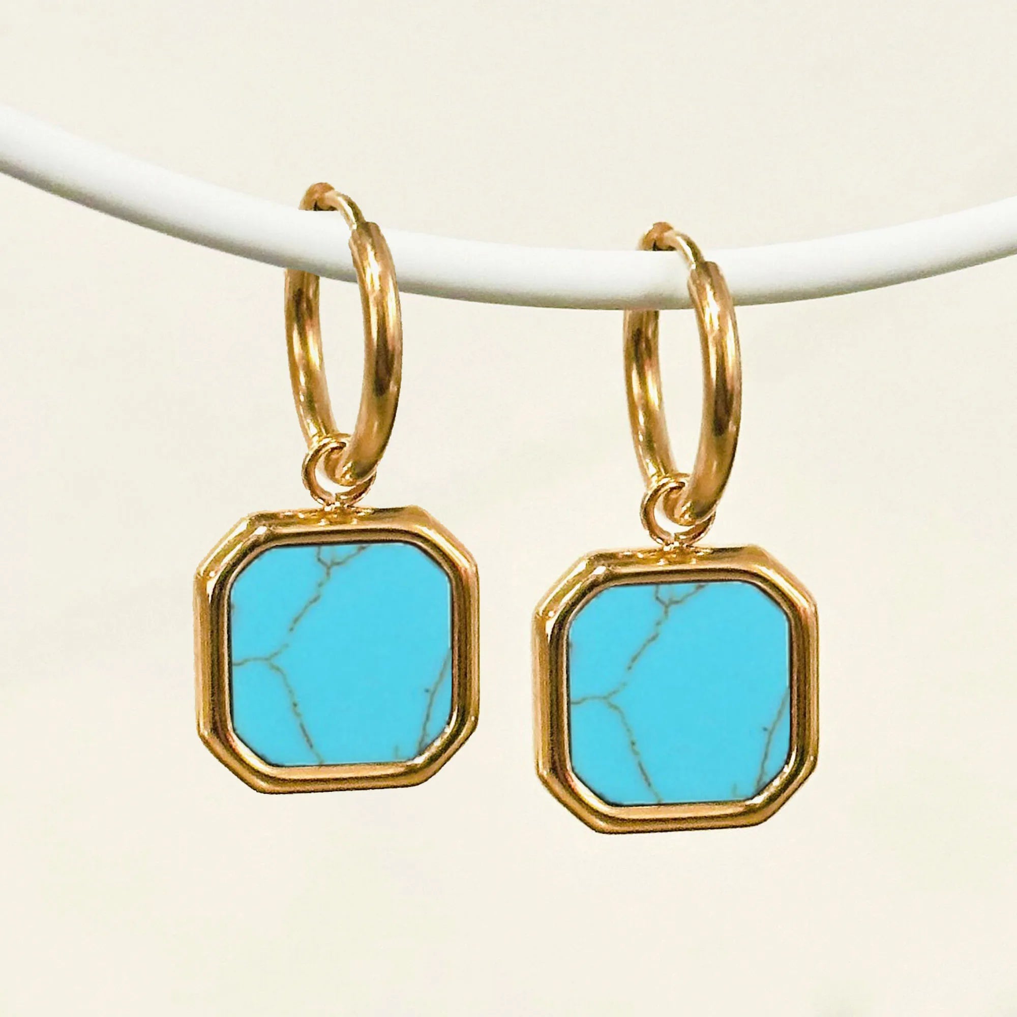 Factory Direct Sell Trendy Colorful Gemstone Earrings for Men Retro Natural Stone Pearl Shell Turquoise Dangle Earring Wholesale