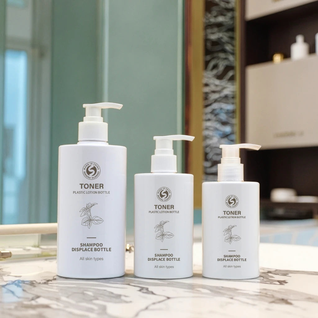 250ml 300ml 500ml  Stock Empty Custom Round  White or Black Body Wash Shower Gel Pump PET Plastic Hair Shampoo Bottle
